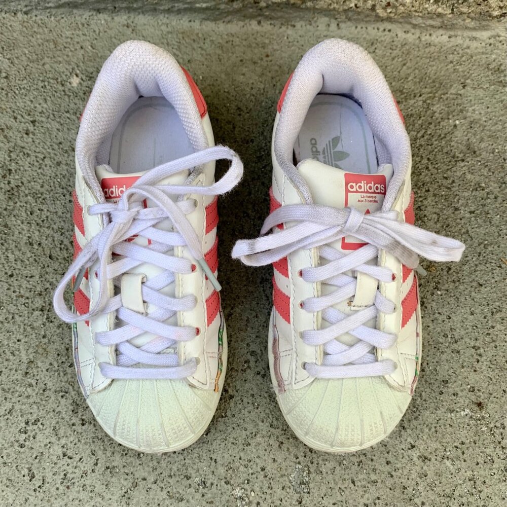 ADIDAS Pink Floral Superstar Sneakers Girls 11 Her Studio Toddler Running Shoes - Picture 5 of 8